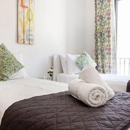 Beautiful Designed Seaside Apt In Hotspot By 360 Estates Sliema